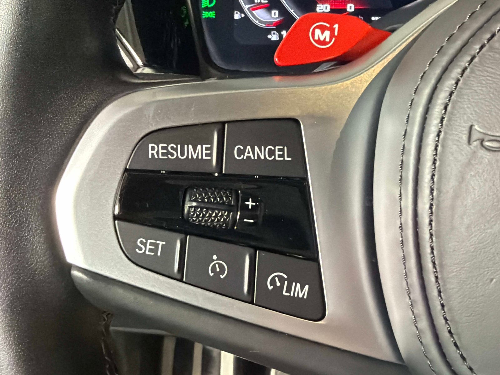 Used 2022 BMW M4 Coupe RWD image 39
