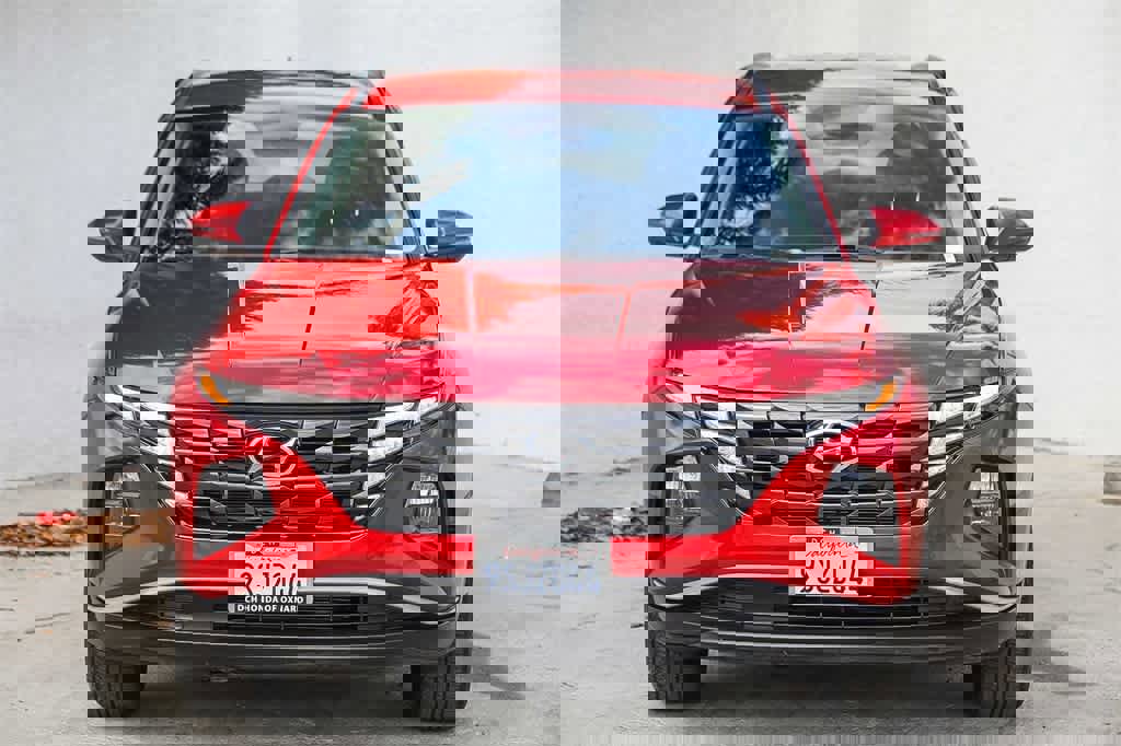 Used 2023 Hyundai Tucson SEL image 2