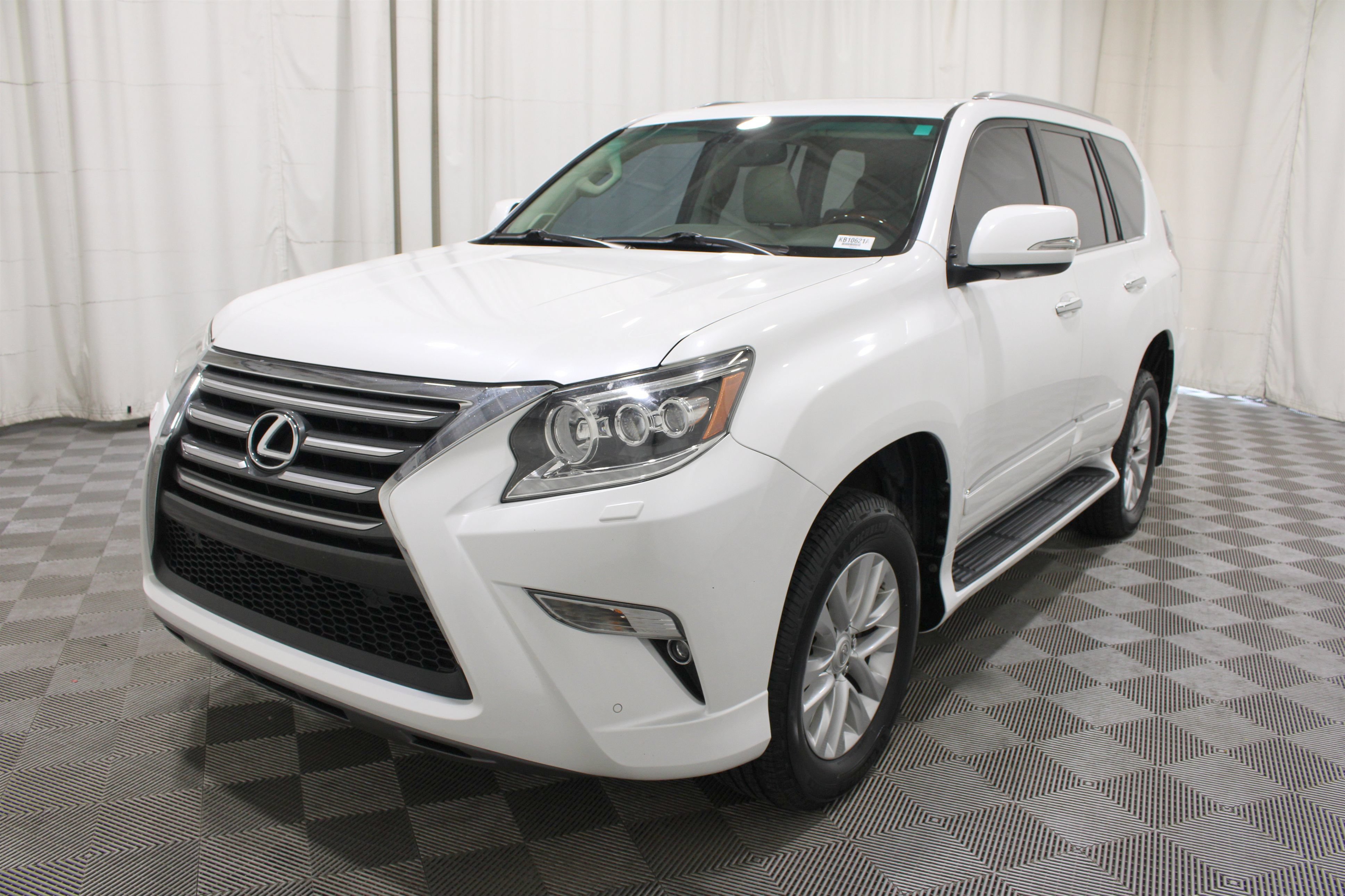 Used 2017 Lexus GX 460 Premium AWD/4WD image 36