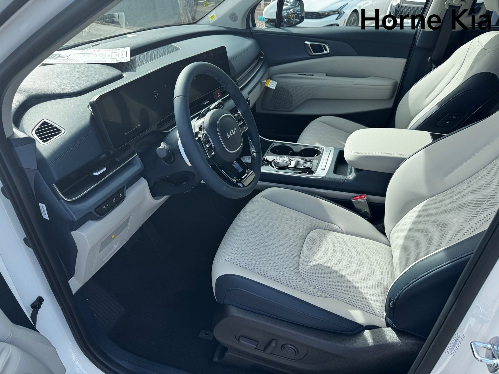 New 2026 Kia Carnival EX image 8