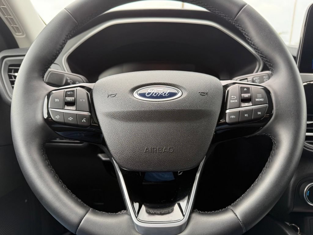 Used 2024 Ford Escape Active AWD/4WD image 30