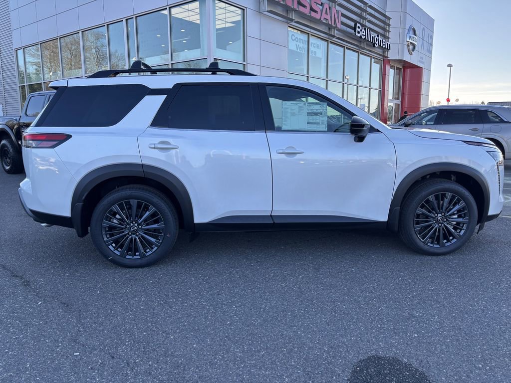 New 2026 Nissan Pathfinder SL image 8