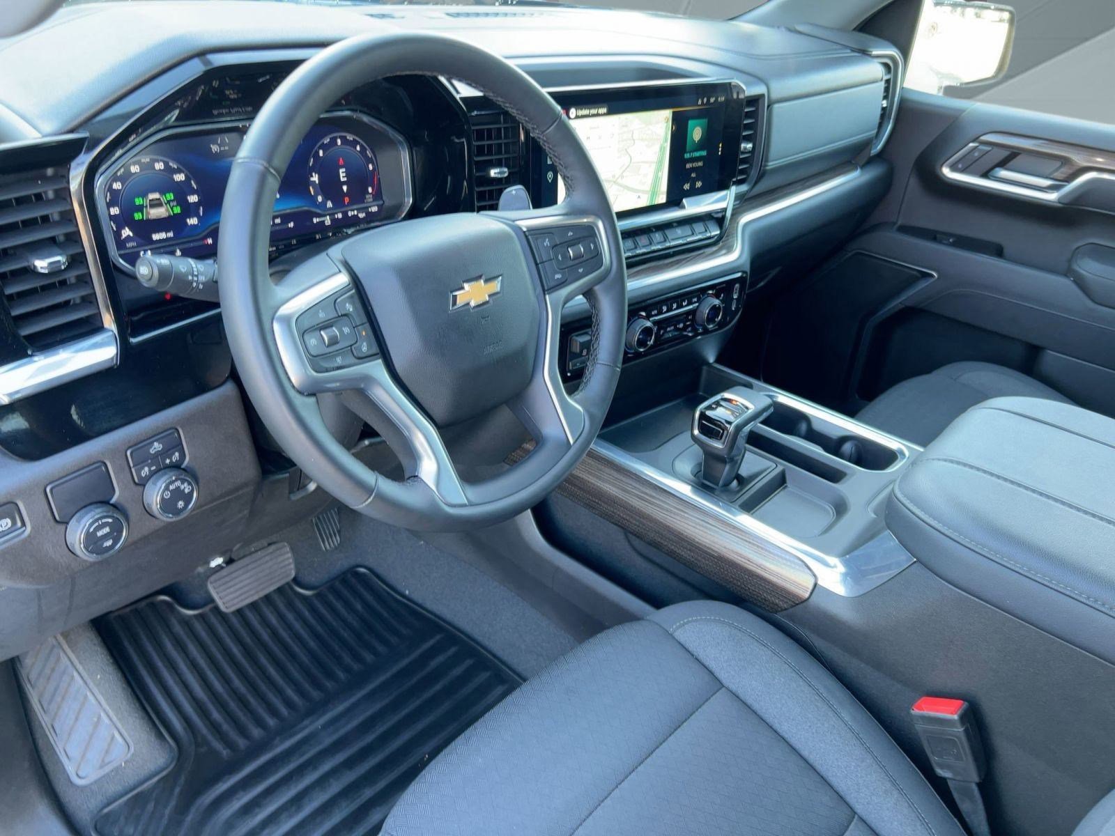 Certified 2025 Chevrolet Silverado 1500 LT w/ Texas Edition Plus image 4