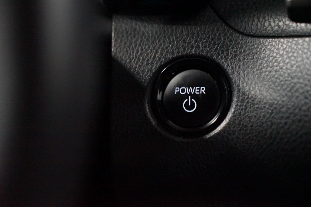 Used 2025 Toyota Camry SE FWD image 24