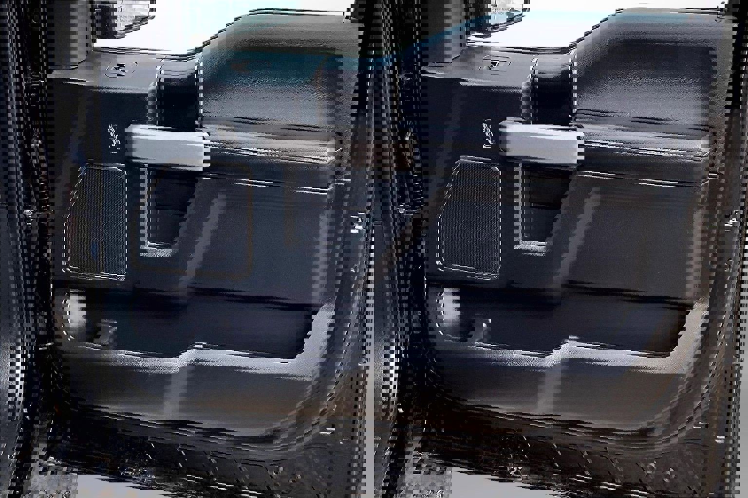 Used 2017 Ford F150 Raptor w/ Equipment Group 802A Luxury image 26