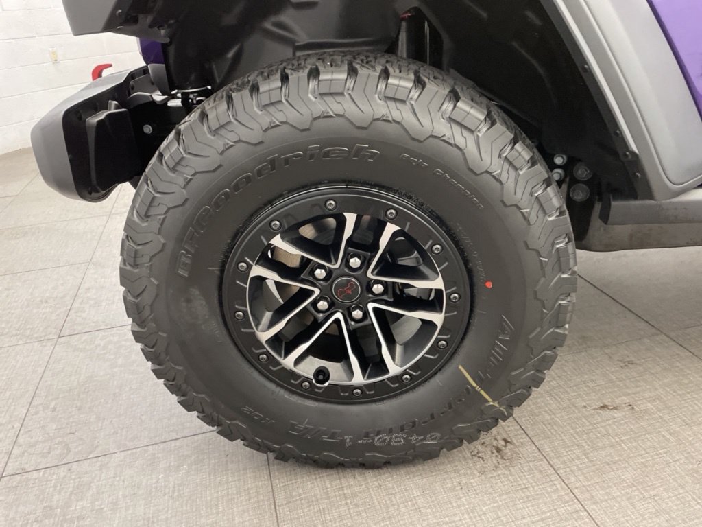 New 2026 Jeep Wrangler Unlimited Rubicon w/ Xtreme 35 Tire Package AWD/4WD image 8