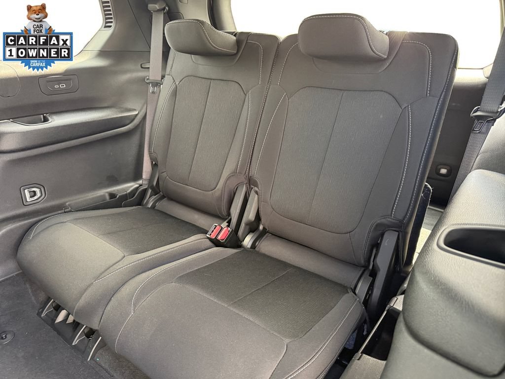 Certified 2024 Jeep Grand Cherokee L Laredo w/ Luxury Tech Group I AWD/4WD image 15