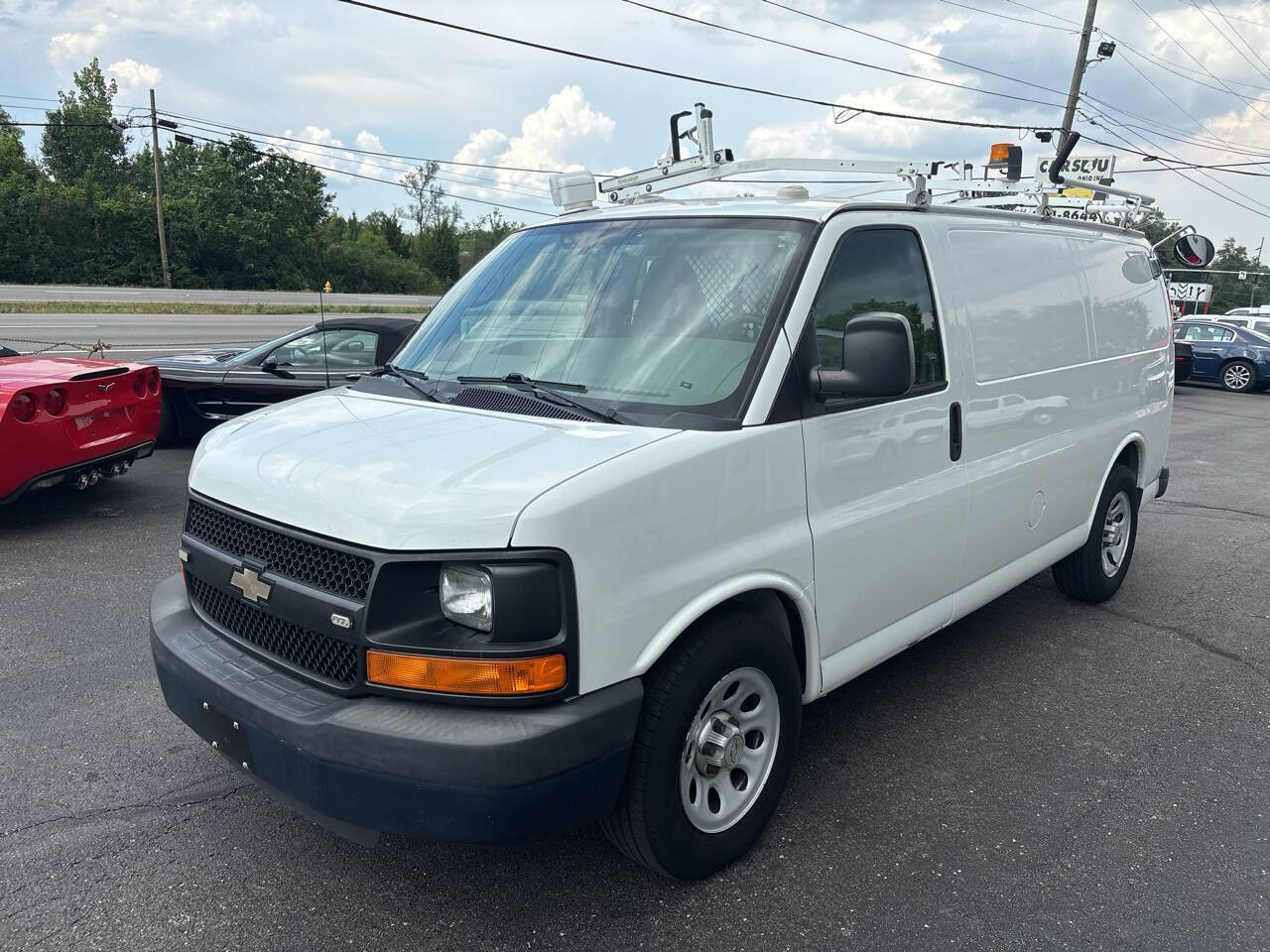 Used 2013 Chevrolet Express 1500 AWD image 6