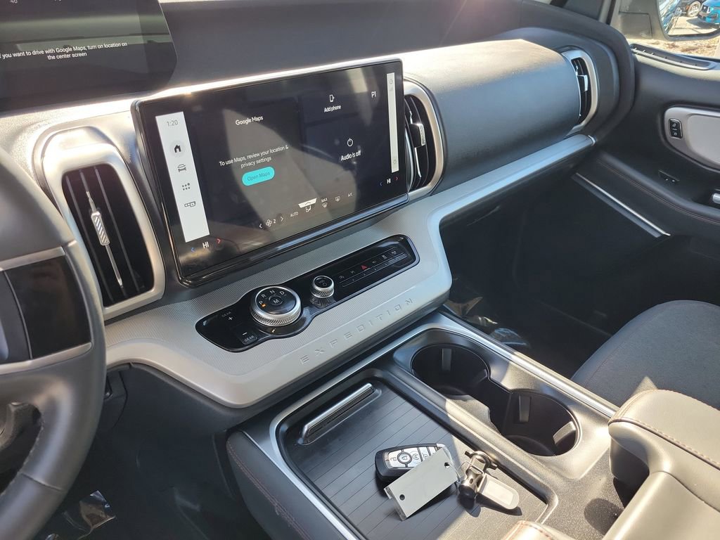Used 2025 Ford Expedition Max Active RWD image 23