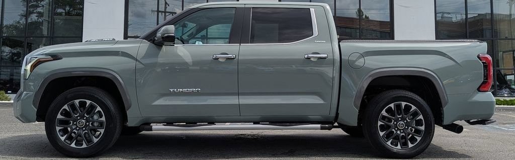 Used 2024 Toyota Tundra Limited AWD/4WD image 7