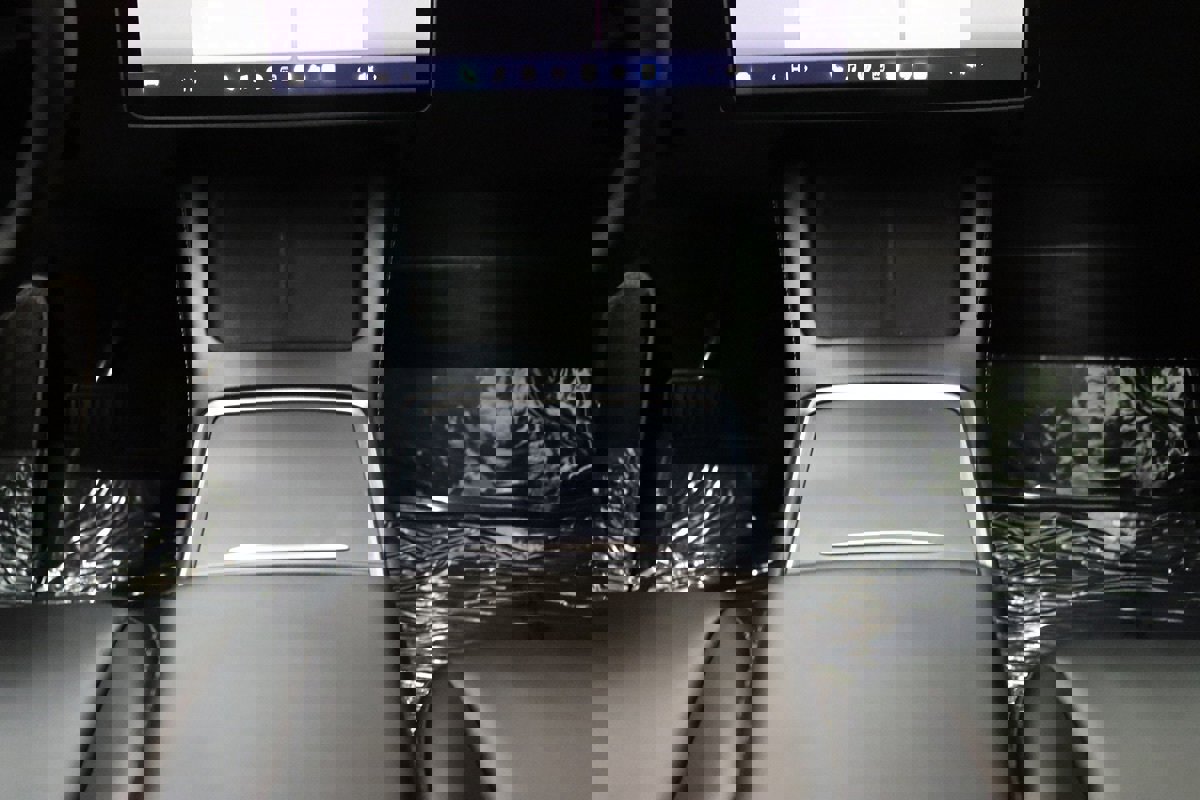 Used 2023 Tesla Model Y Long Range image 38