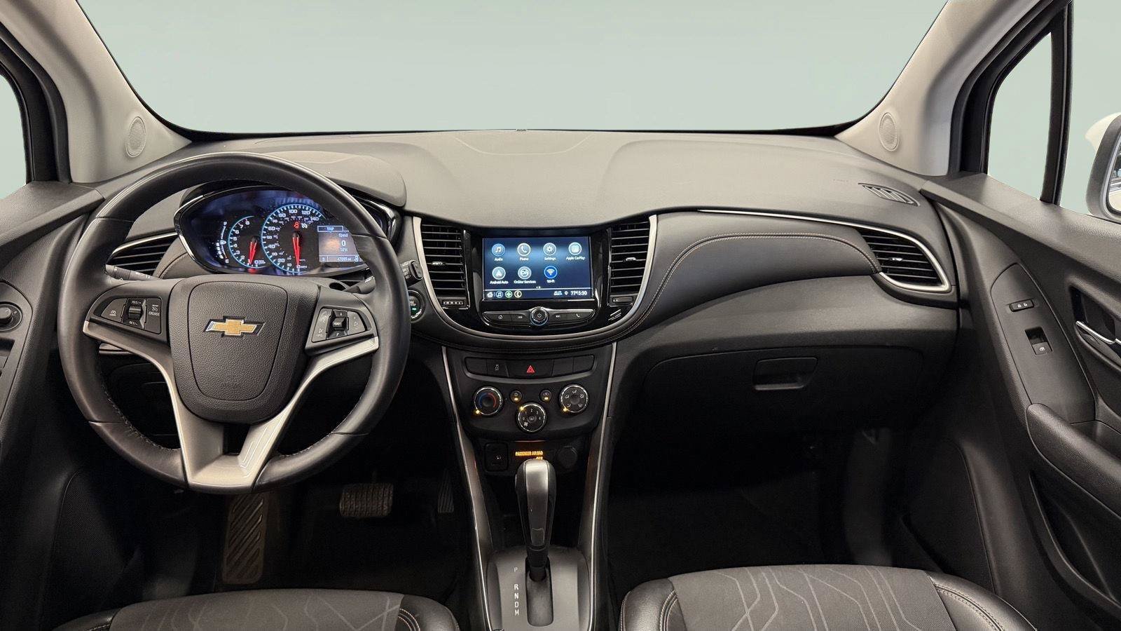 Used 2019 Chevrolet Trax LT w/ LT Convenience Package FWD image 27