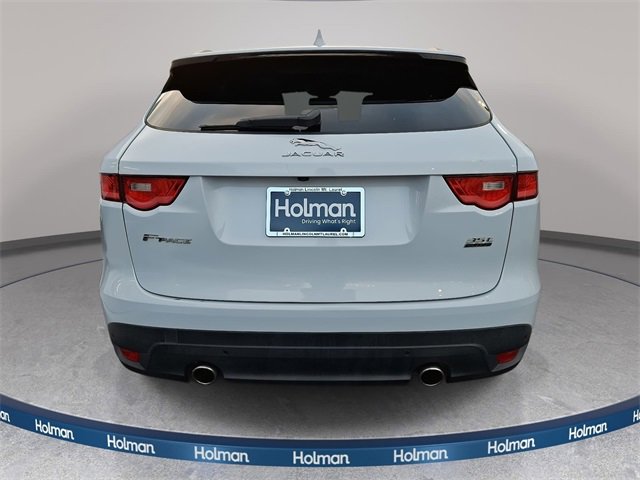 Used 2017 Jaguar F-PACE R-Sport image 6