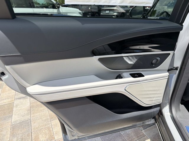 New 2026 Lincoln Nautilus Reserve AWD/4WD image 15