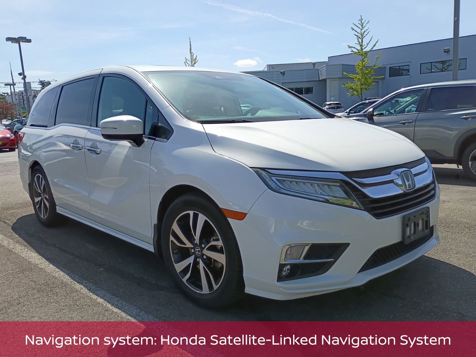 Used 2018 Honda Odyssey Elite image 3