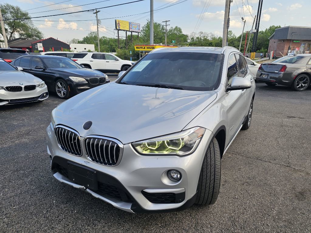 Used 2017 BMW X1 xDrive28i AWD/4WD image 3