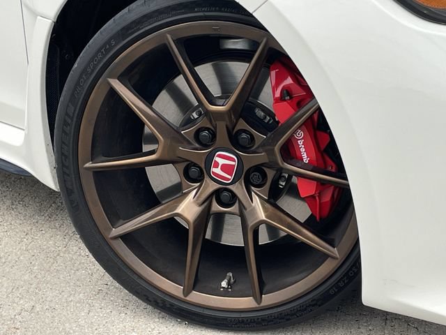 Used 2023 Honda Civic Type R image 9