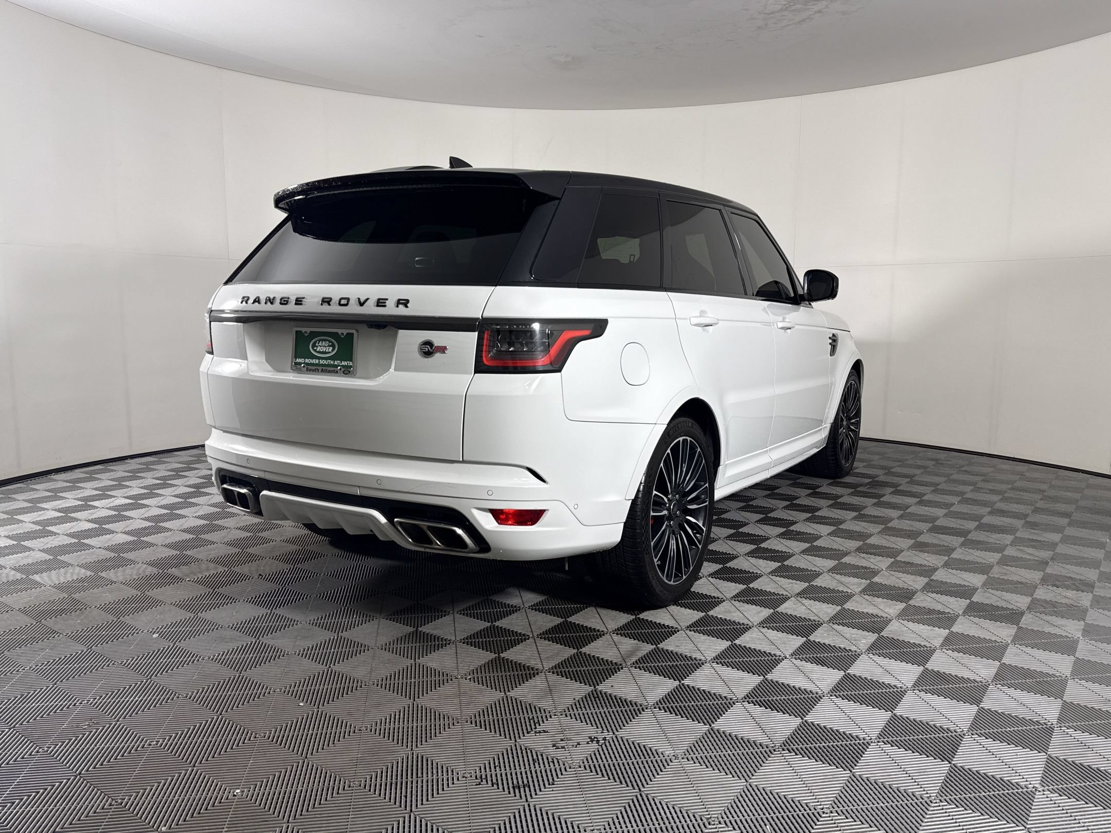 Used 2018 Land Rover Range Rover Sport SVR AWD/4WD image 9