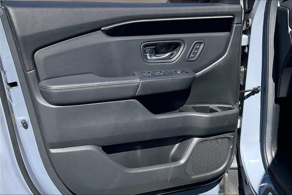 Used 2025 Honda Pilot Touring image 19