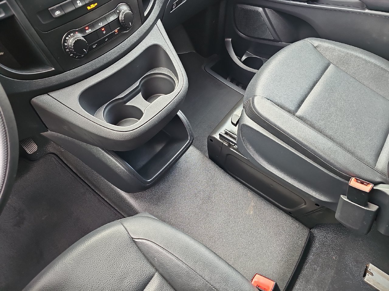 Used 2023 Mercedes-Benz Metris Passenger image 30