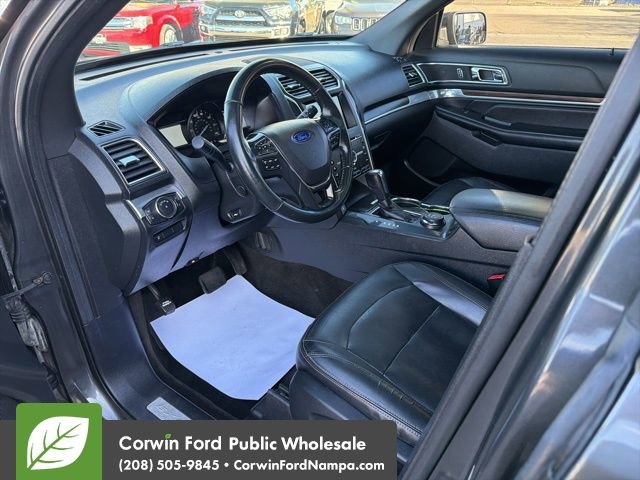 Used 2016 Ford Explorer Limited w/ Equipment Group 301A AWD/4WD image 12