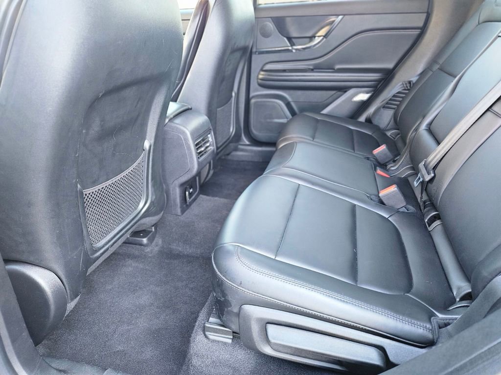 Used 2023 Lincoln Corsair AWD image 13