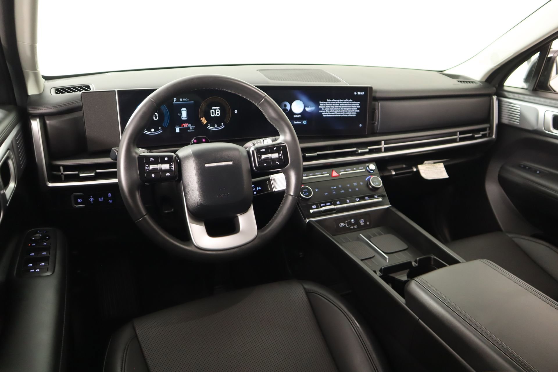Used 2025 Hyundai Santa Fe XRT AWD/4WD image 2