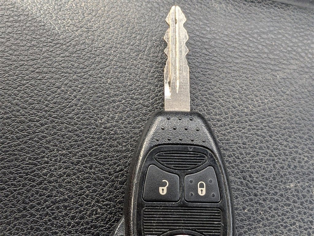 Used 2017 Jeep Wrangler Unlimited Rubicon w/ Connectivity Group image 25