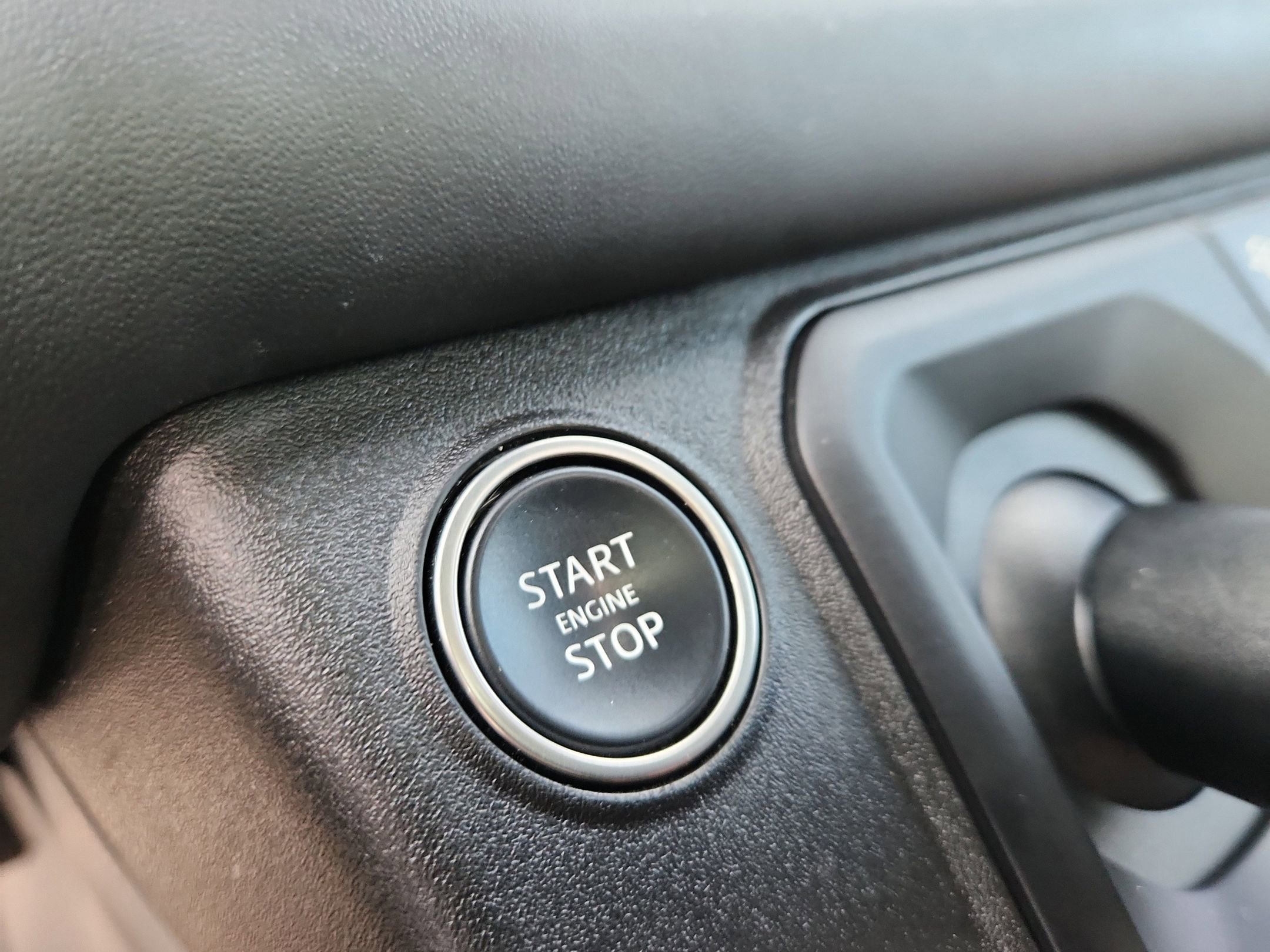 Used 2024 Land Rover Defender 130 X image 26