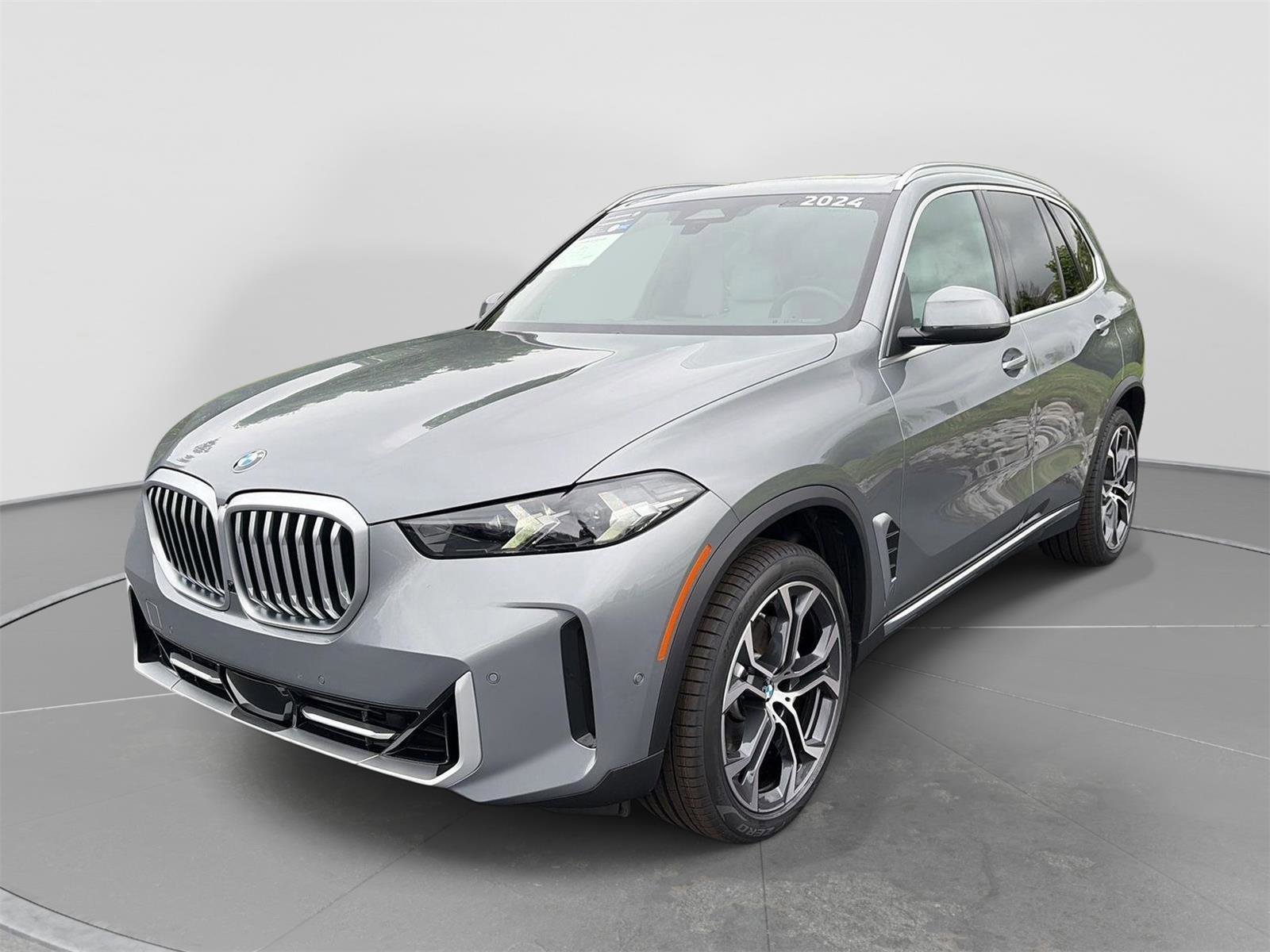Certified 2024 BMW X5 sDrive40i RWD image 1