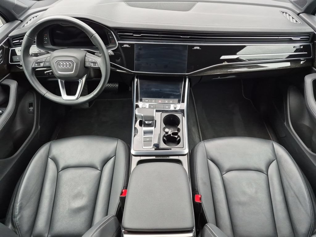 Used 2025 Audi Q7 3.0T Premium Plus AWD/4WD image 14