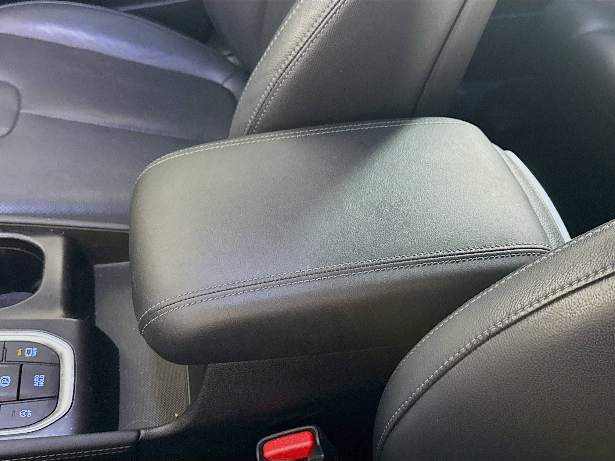 Used 2020 Hyundai Santa Fe Limited FWD image 18