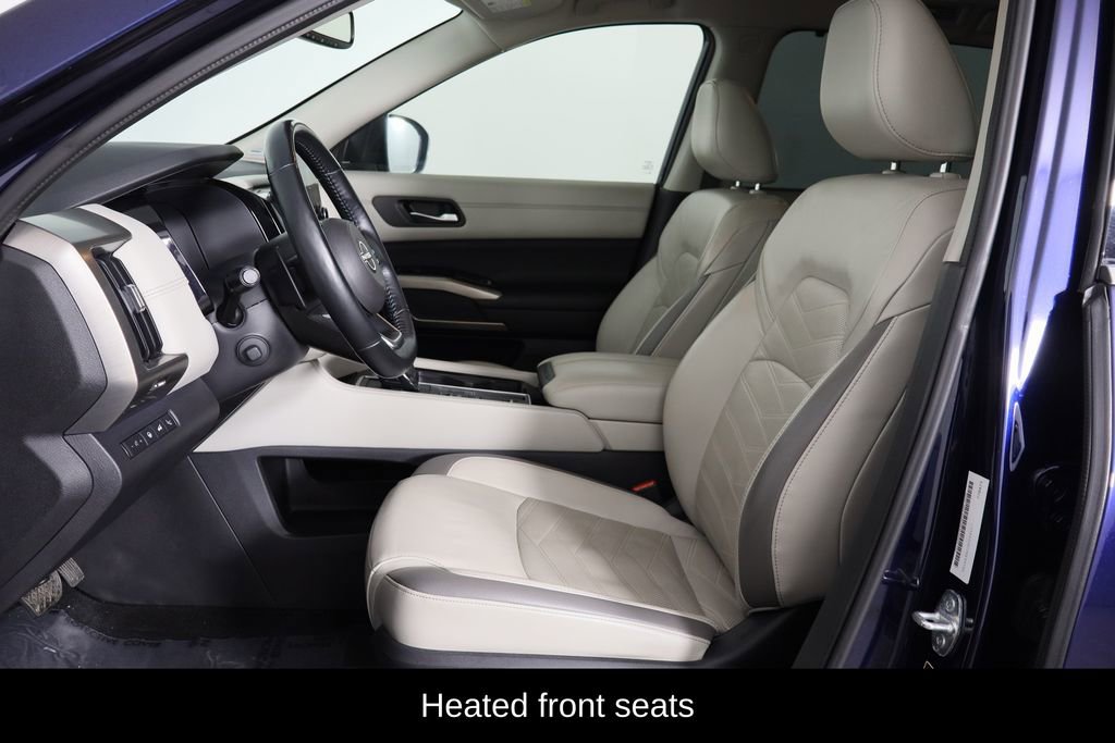 Used 2022 Nissan Pathfinder Platinum w/ Cargo Package image 16
