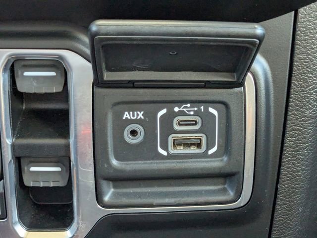 Used 2021 Jeep Gladiator Sport AWD/4WD image 24