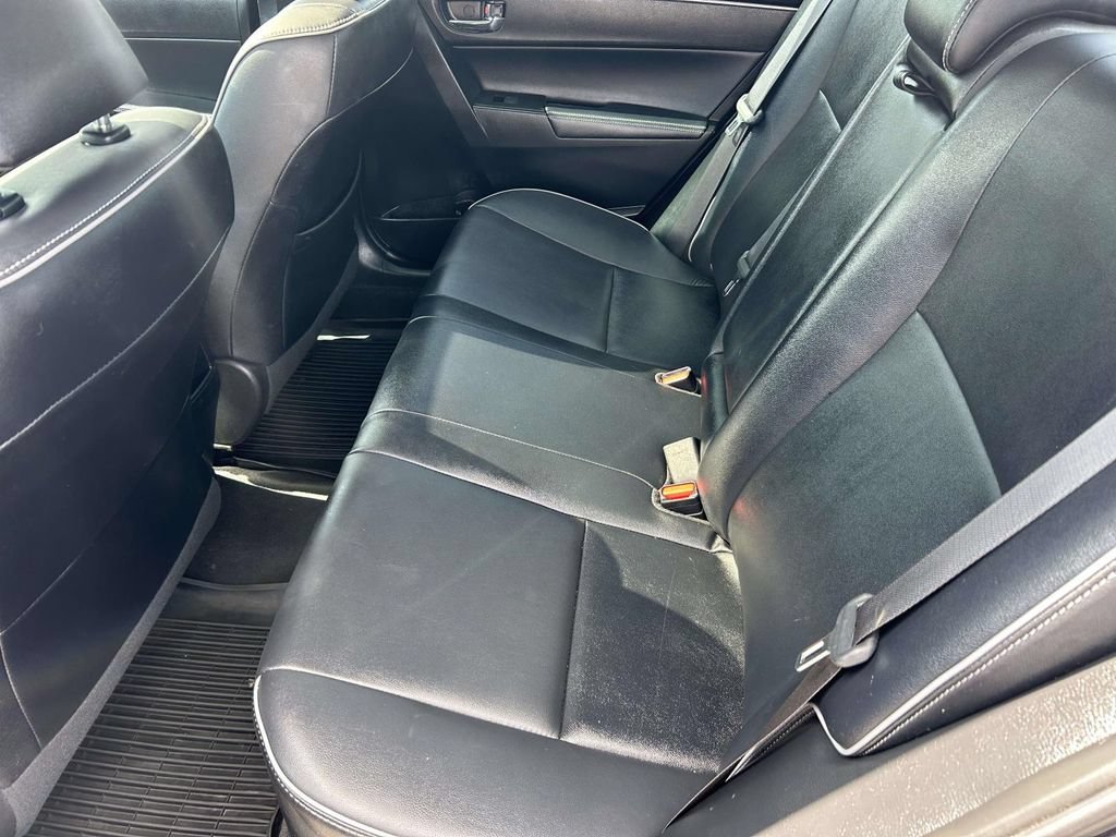 Used 2018 Toyota Corolla XLE FWD image 13