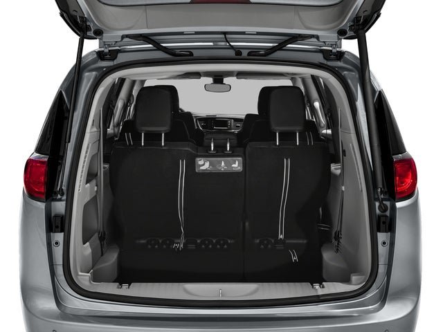 Used 2018 Chrysler Pacifica Touring-L w/ Advanced Safetytec Group FWD image 12