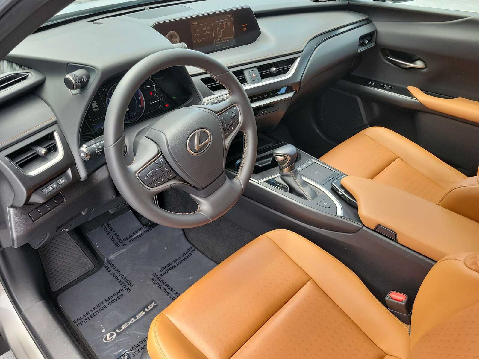 Used 2021 Lexus UX 200 w/ Accessory Package (Z1) FWD image 2