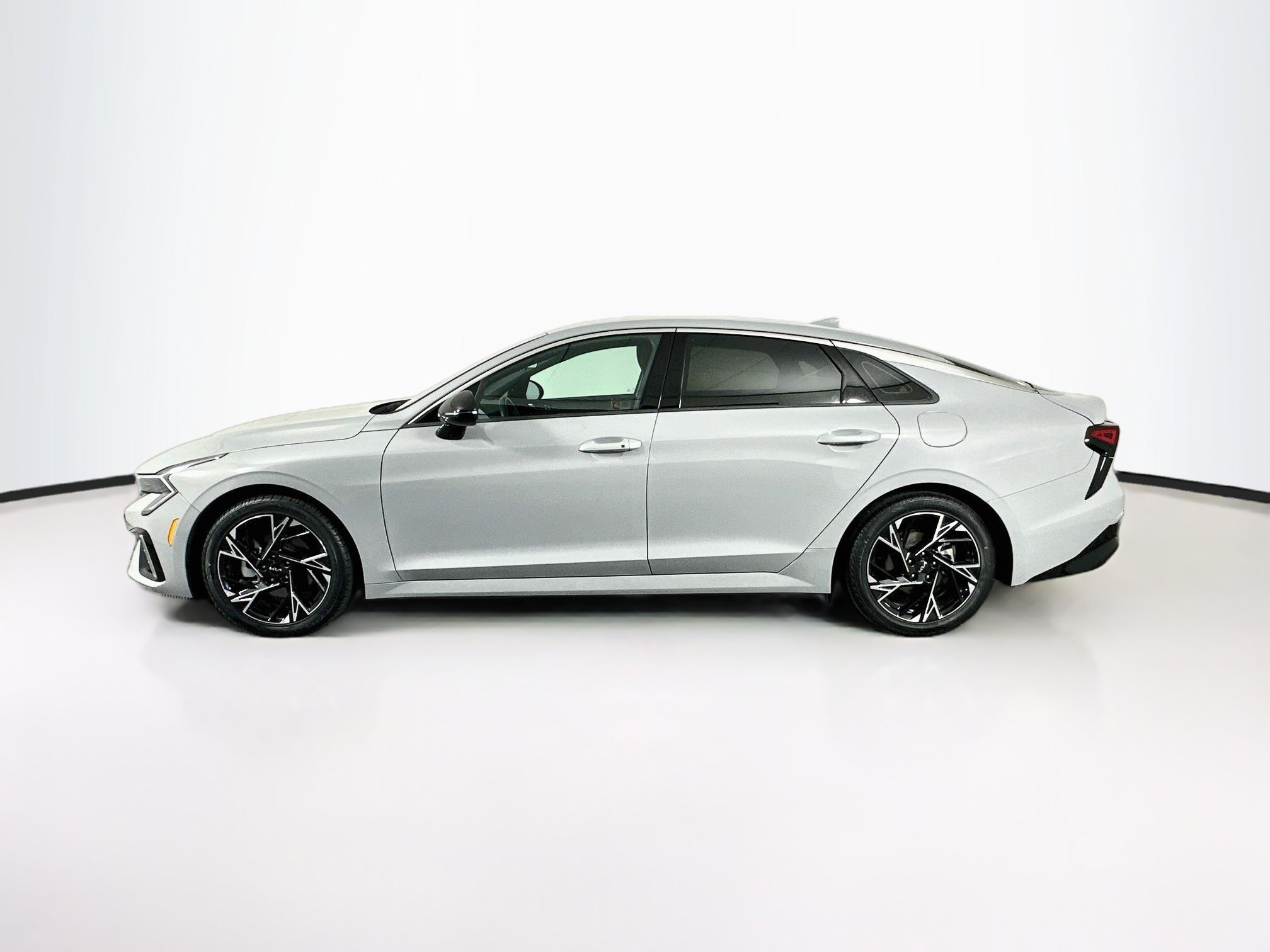 Used 2025 Kia K5 GT-Line AWD/4WD image 4