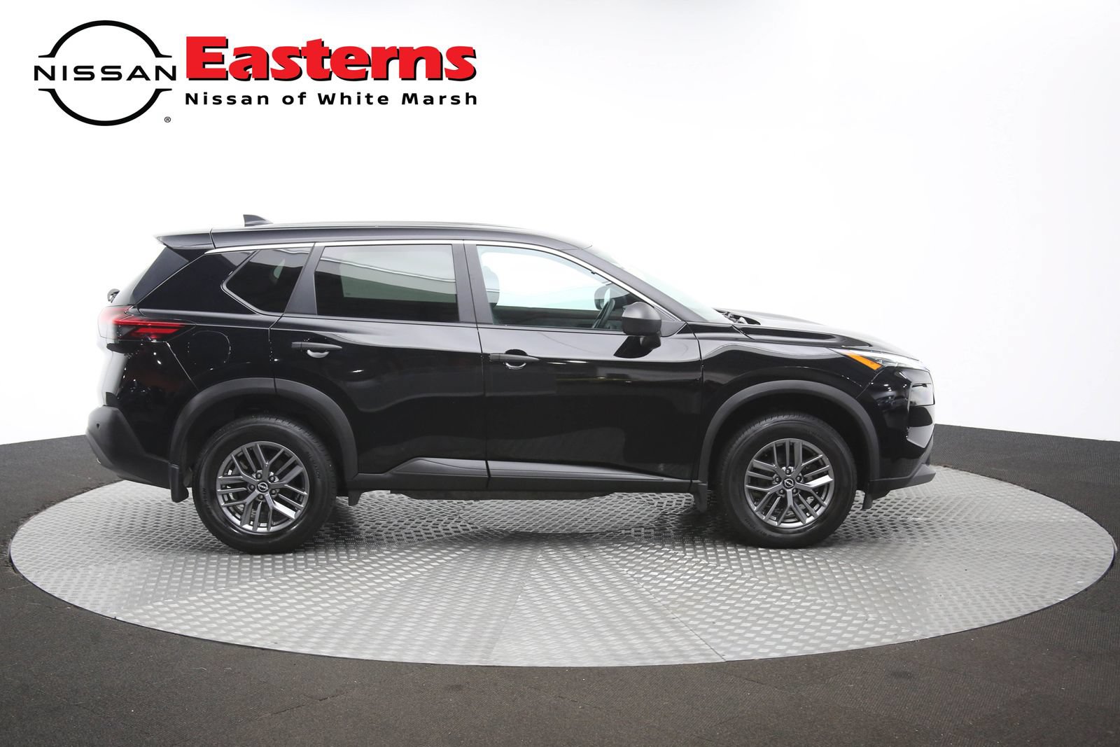 Used 2023 Nissan Rogue S AWD/4WD image 42