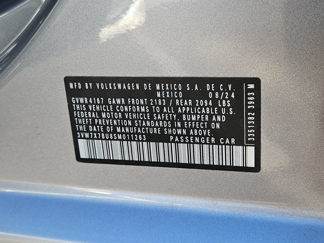 Used 2025 Volkswagen Jetta SE FWD image 25