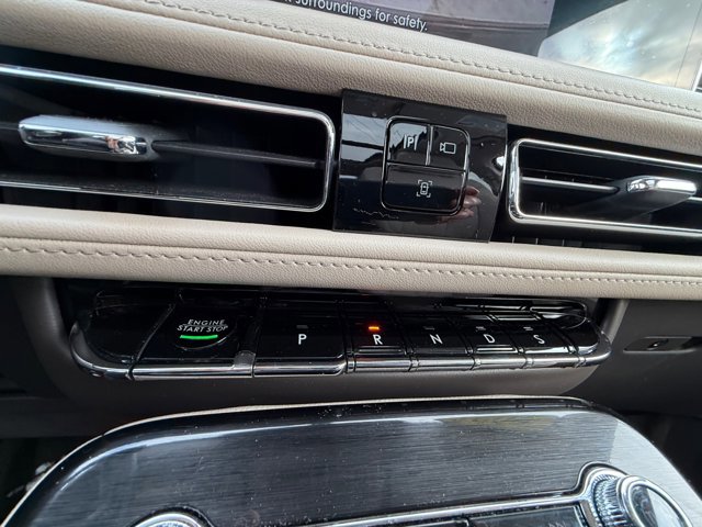 Certified 2023 Lincoln Nautilus Reserve image 25