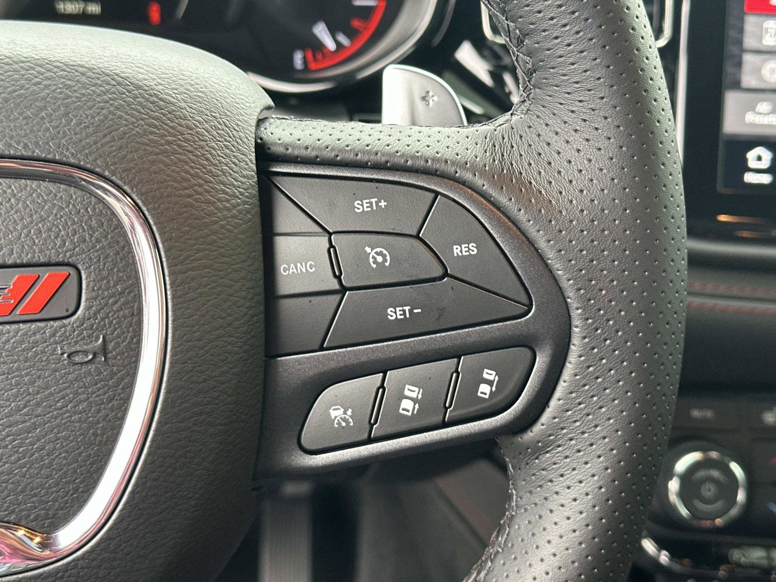 Certified 2025 Dodge Durango GT image 30