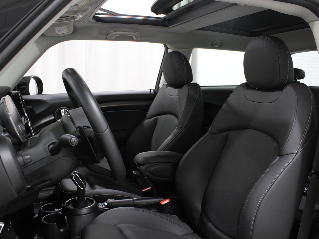 Certified 2023 MINI Cooper S image 5