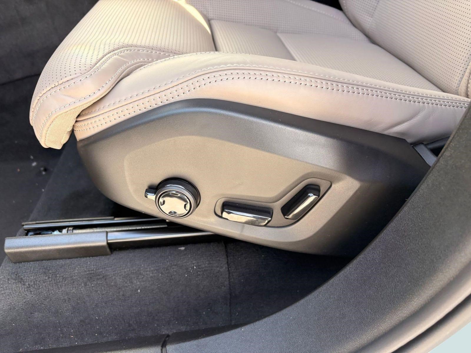 New 2026 Volvo XC90 T8 Ultra image 13