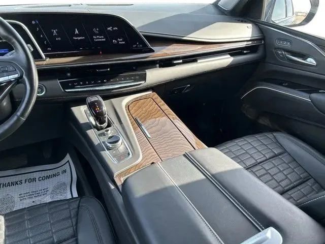Used 2024 Cadillac Escalade Premium Luxury Platinum image 22
