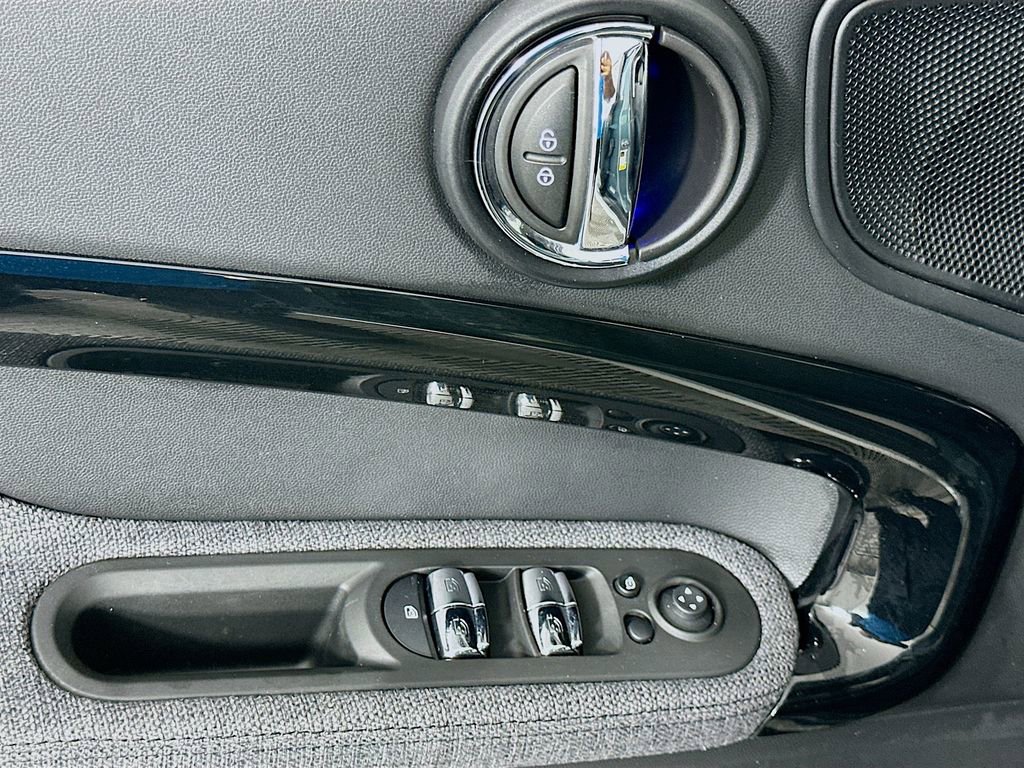 Certified 2024 MINI Cooper Countryman S FWD image 18