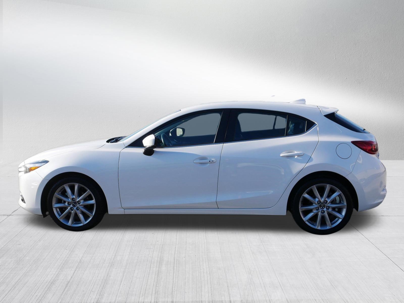 Used 2017 MAZDA MAZDA3 Grand Touring FWD image 4
