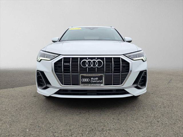 Certified 2023 Audi Q3 2.0T Premium w/ Convenience Package AWD/4WD image 8
