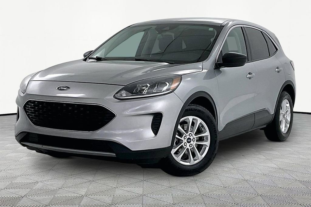 Used 2022 Ford Escape SE image 3