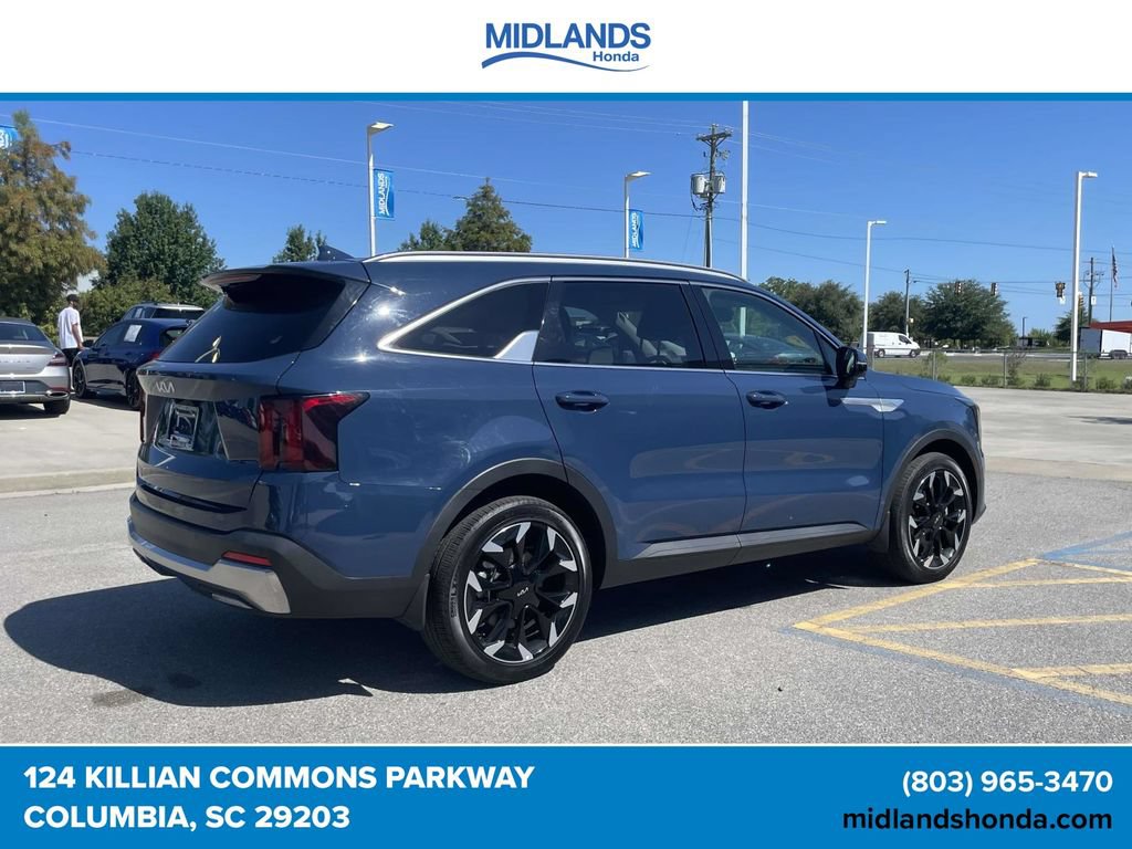 Used 2025 Kia Sorento EX FWD image 6
